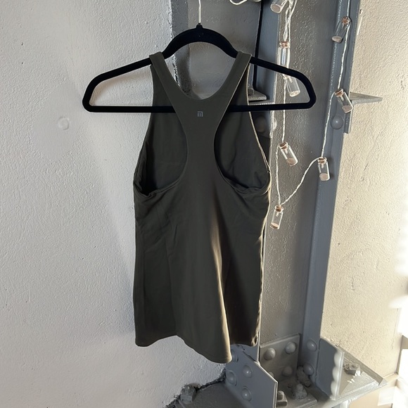 Montiel Holly Tank - Picture 2 of 4